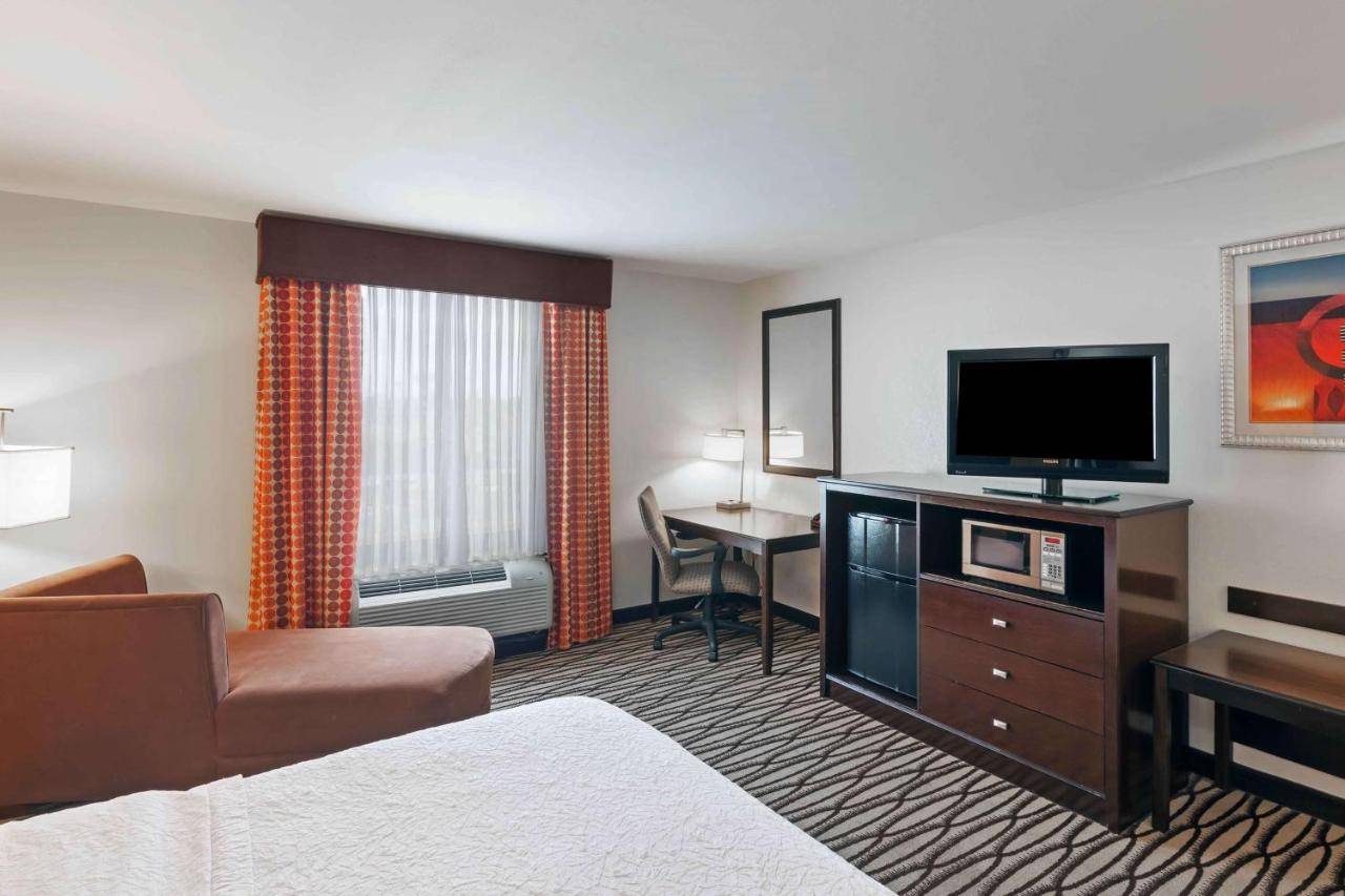 King Room - Non-Smoking at Hampton Inn & Suites Morgan City
