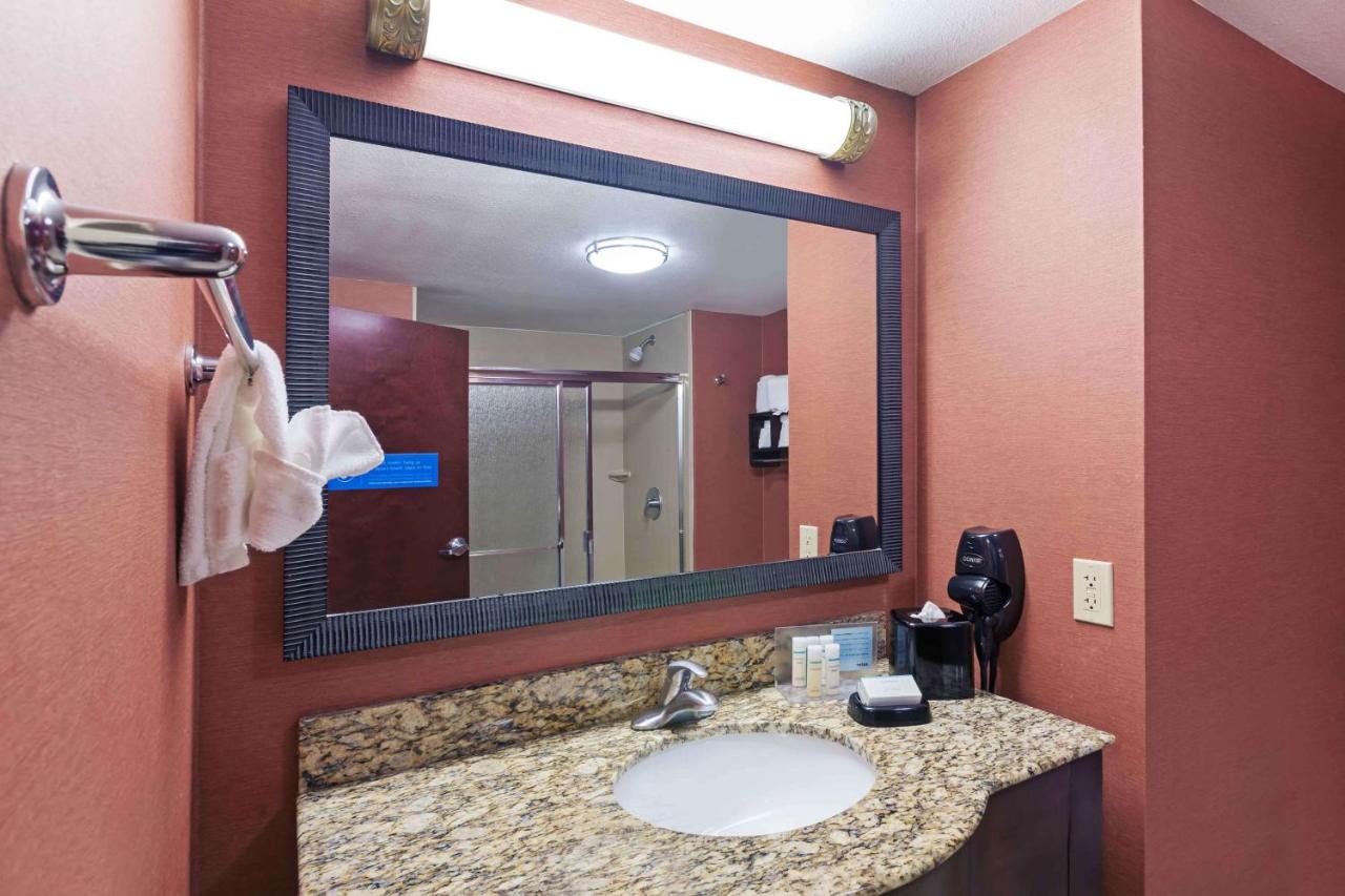 King Room - Non-Smoking at Hampton Inn & Suites Morgan City