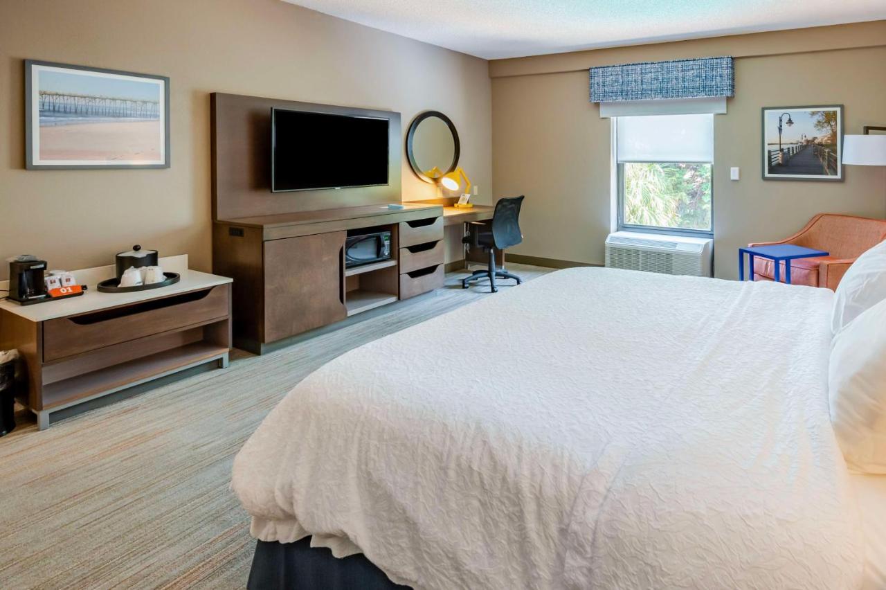 King Room with Refrigerator - Non-Smoking at Hampton Inn Wilmington-Medical Park