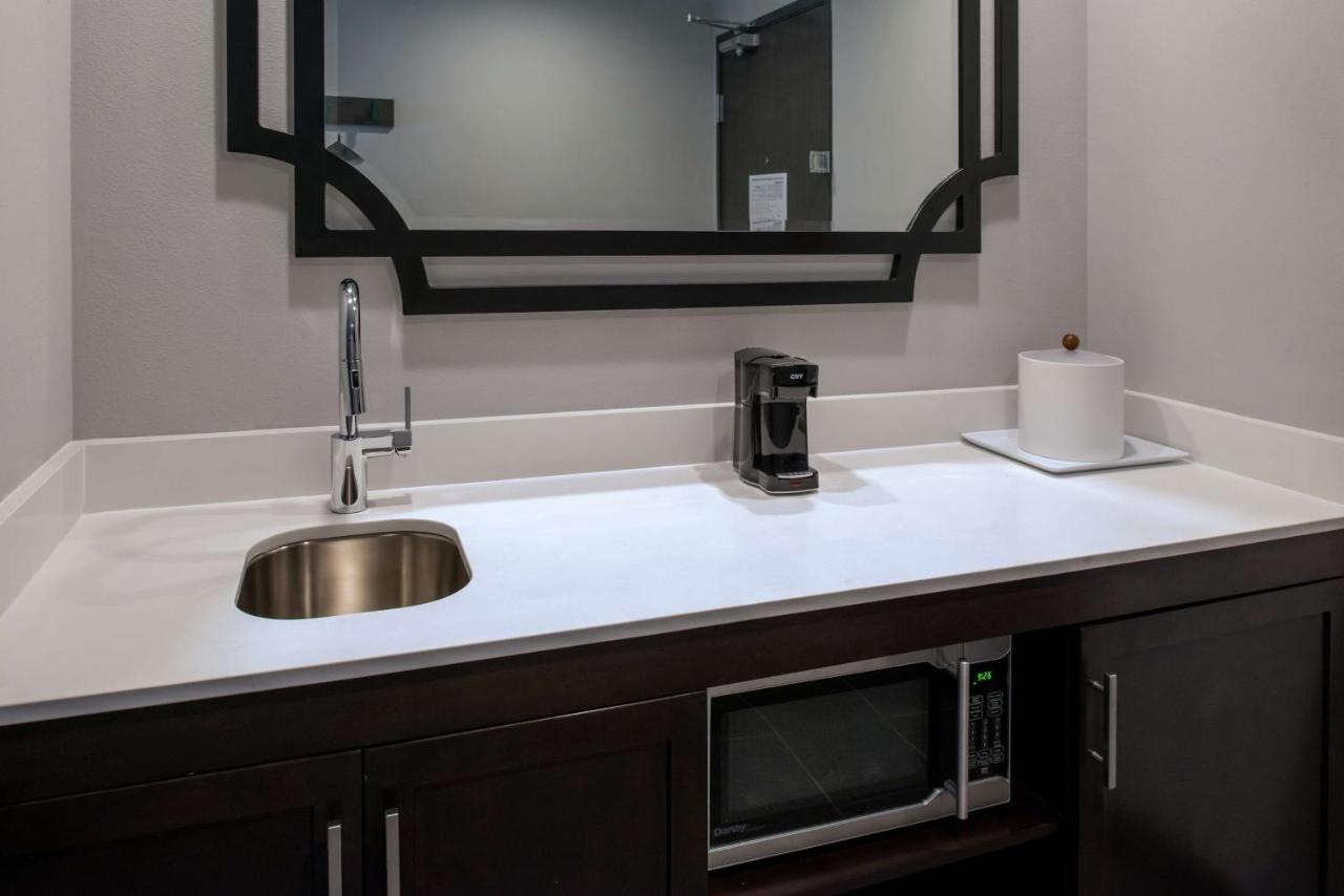 King Studio Suite - Non Smoking at Hampton Inn & Suites Winston-Salem Downtown