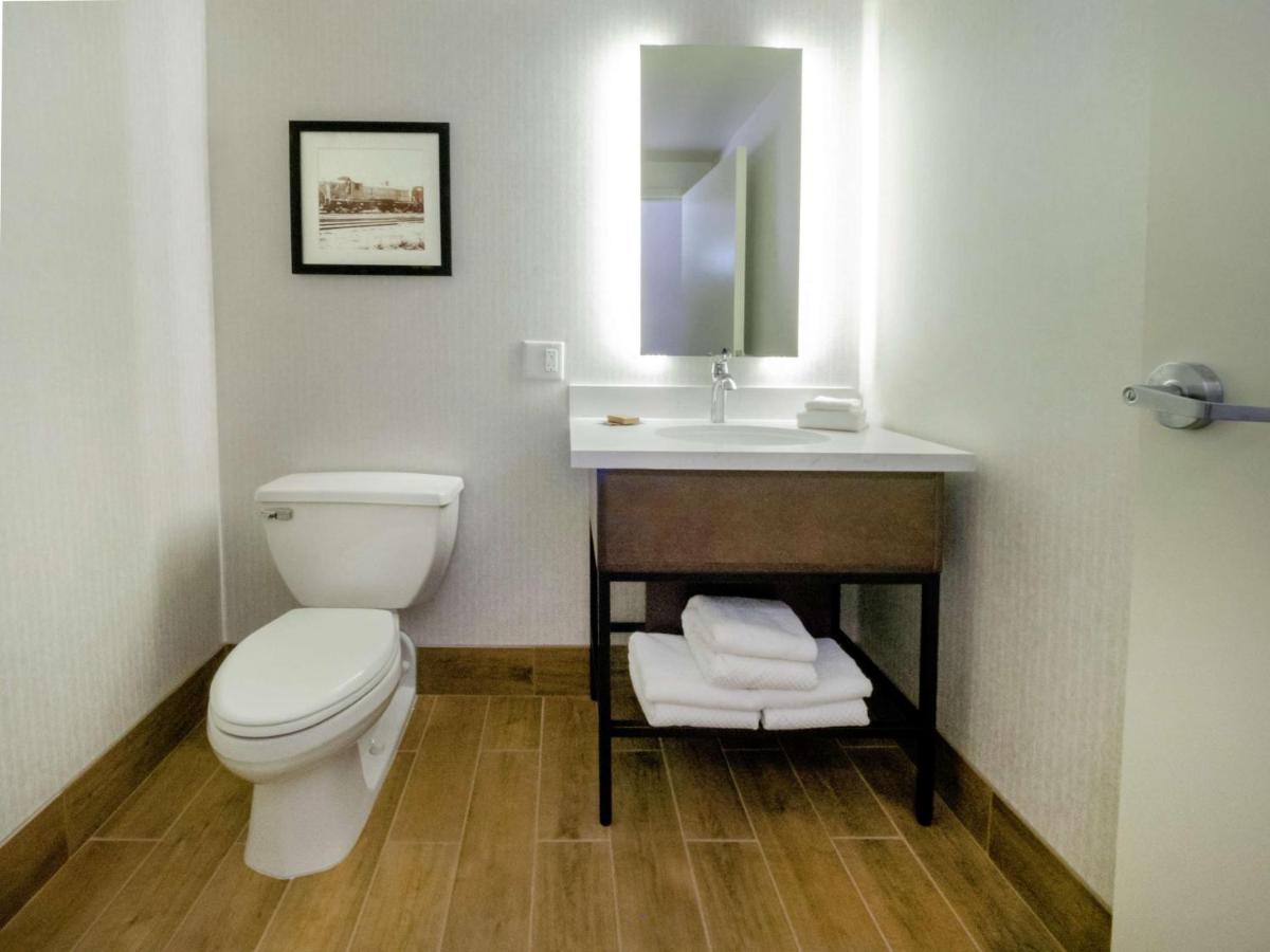 Two Room King Suite at DoubleTree by Hilton Jamestown