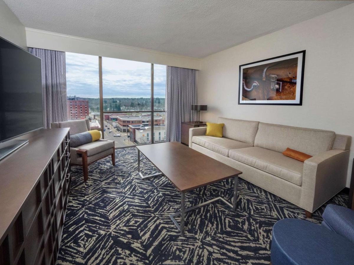Two Room King Suite at DoubleTree by Hilton Jamestown