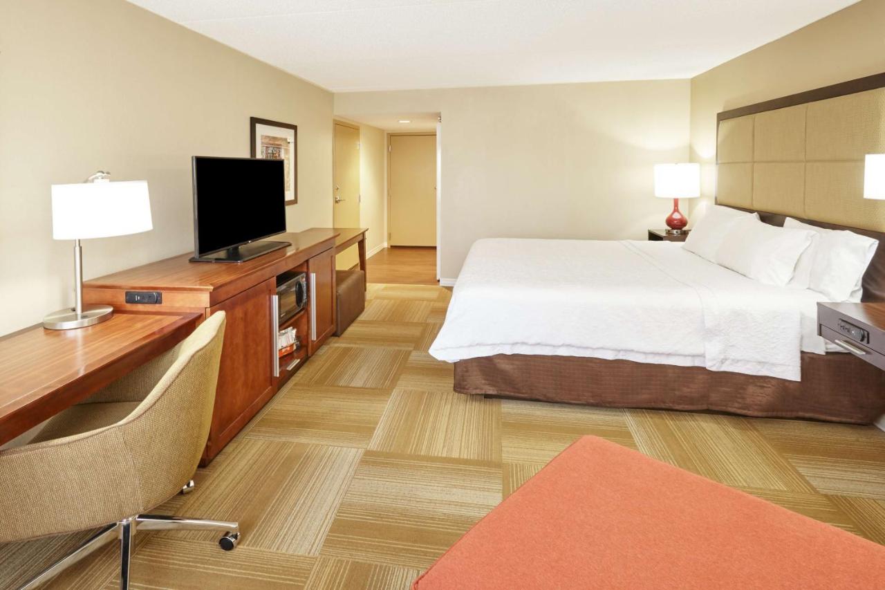 King Room - Non-Smoking at Hampton Inn Lafayette