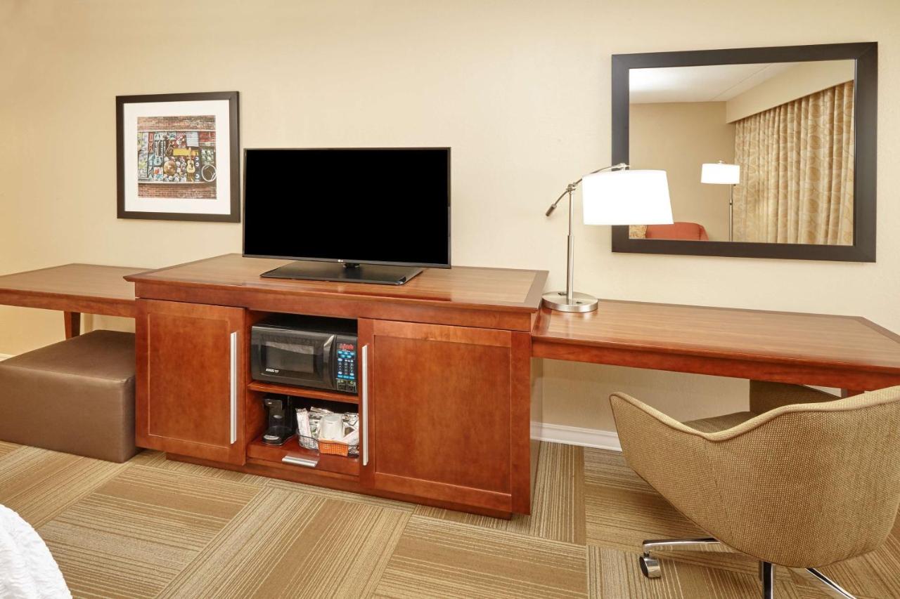 King Study Room - Non-Smoking at Hampton Inn Lafayette