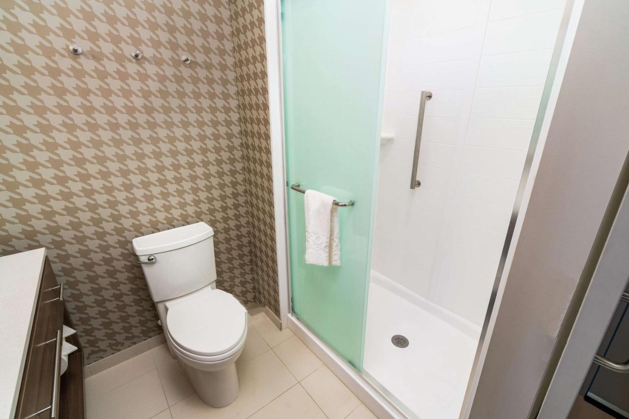 One-Bedroom King Suite - Non-Smoking at Home2 Suites by Hilton Las Vegas Stadium District