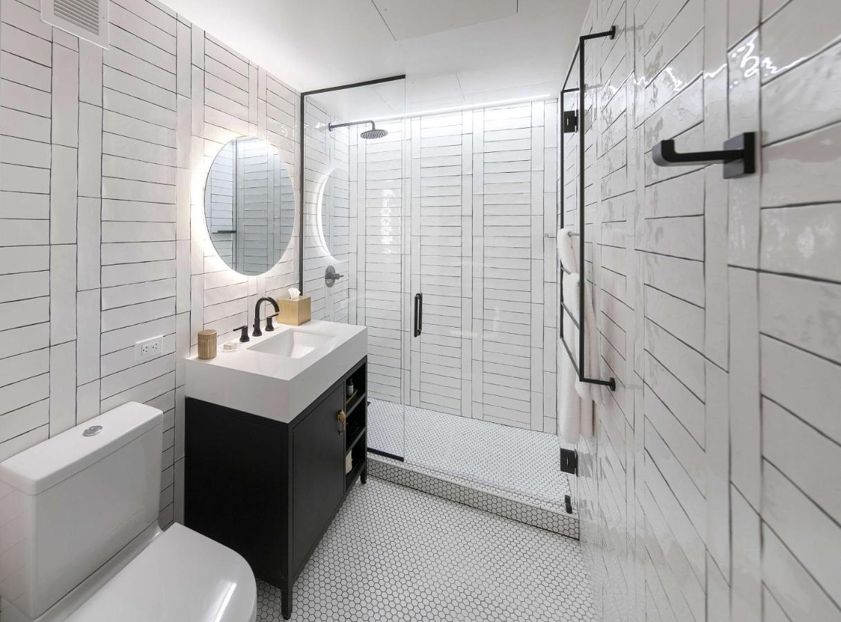 King Room with Skyline View at The Wayfarer Downtown LA, Tapestry Collection by Hilton