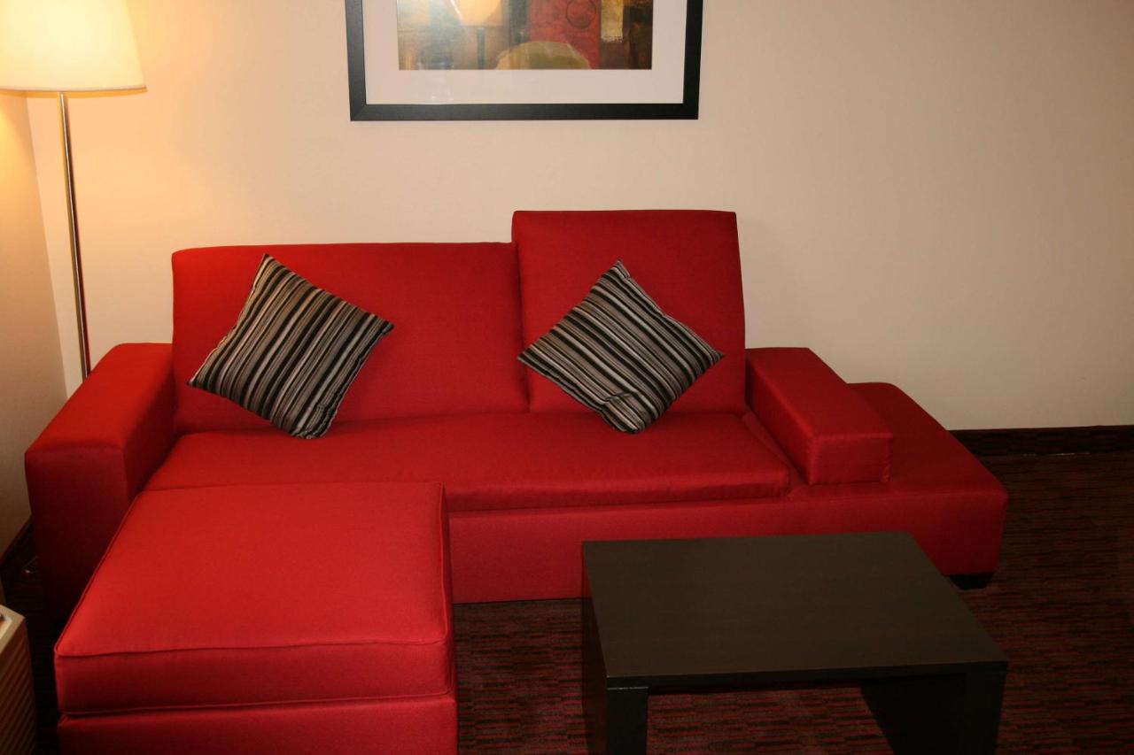 Non-Smoking King Studio Suite at Hampton Inn & Suites Lebanon