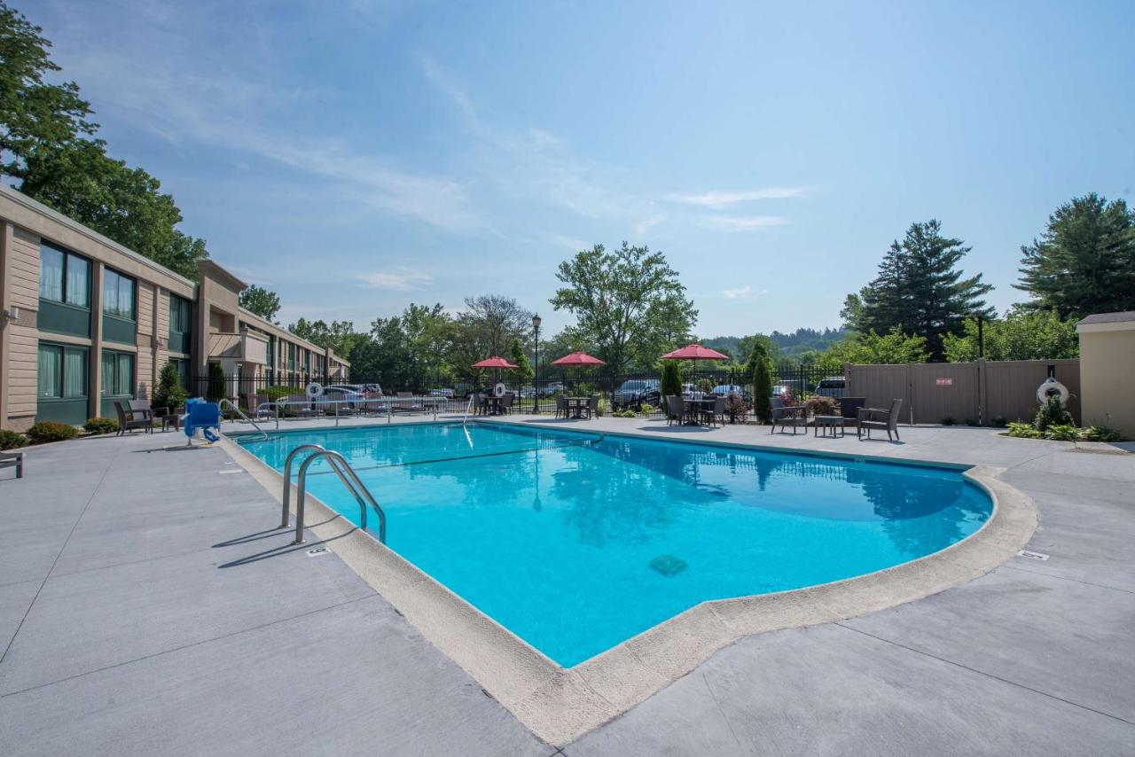 | Hotel MTK Mount Kisco