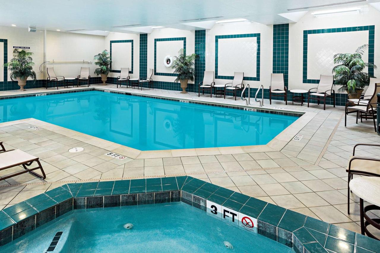 | Hampton Inn Littleton