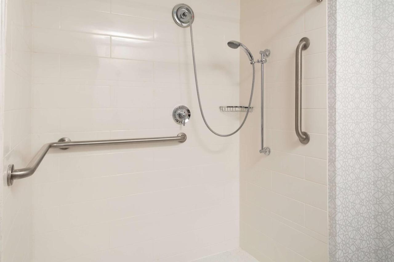  | Hampton Inn Gretna - Smith Mountain Lake