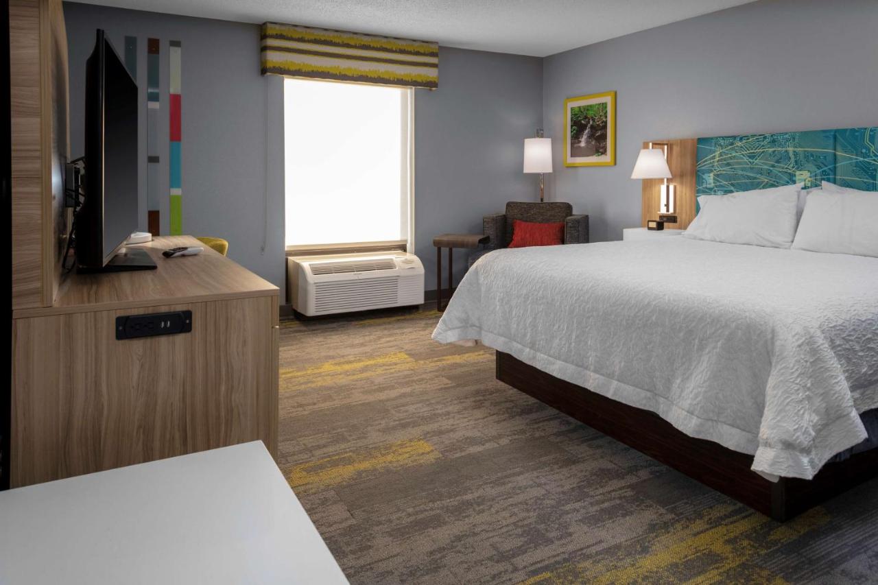 | Hampton Inn Gretna - Smith Mountain Lake