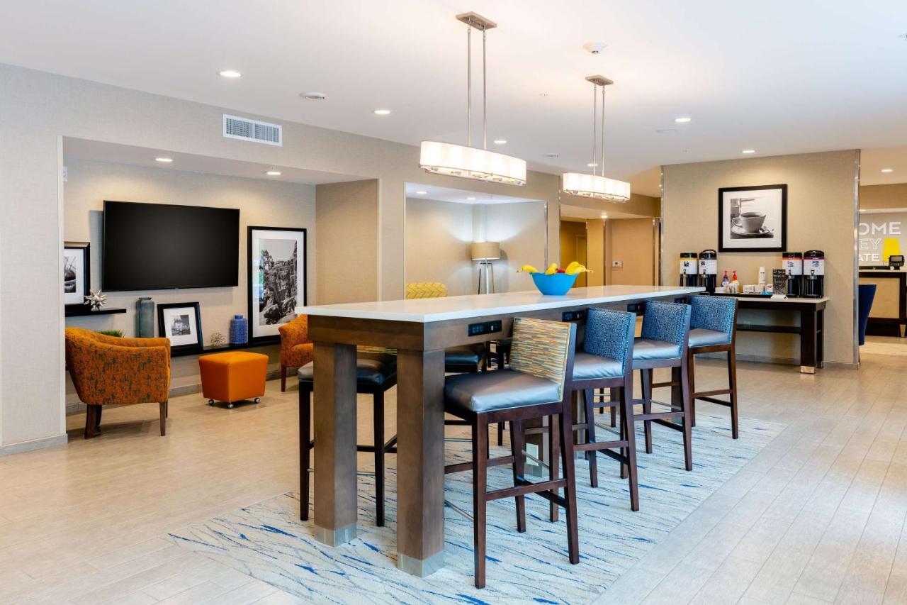 | Hampton Inn Wetumpka