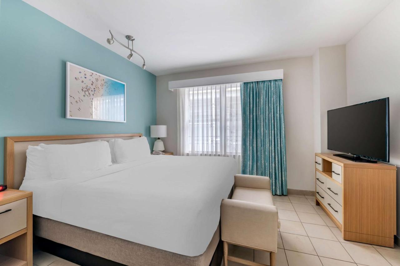 Two Bedroom Suite with Two King Beds and Sofabed at Hilton Vacation Club Crescent on South Beach Miami