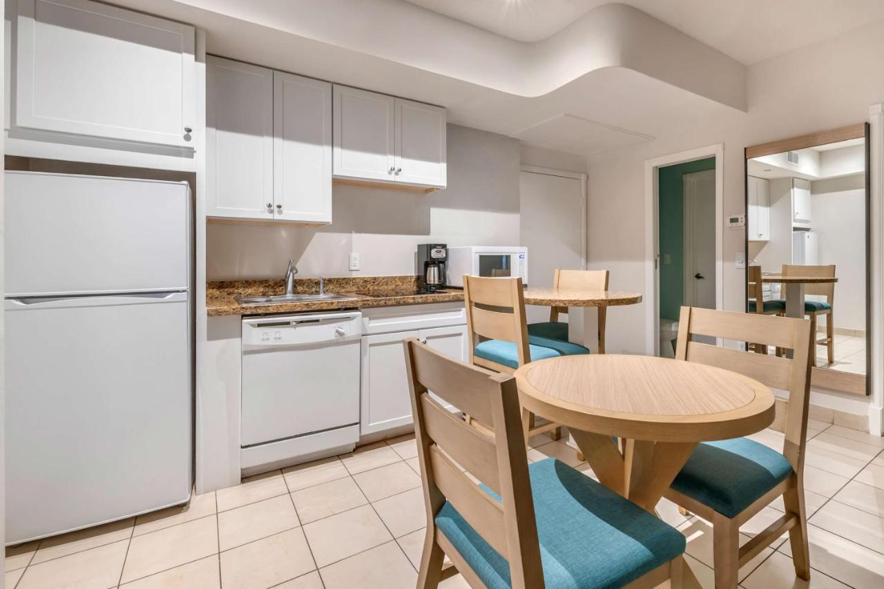 Two Bedroom Suite with Two King Beds and Sofabed at Hilton Vacation Club Crescent on South Beach Miami
