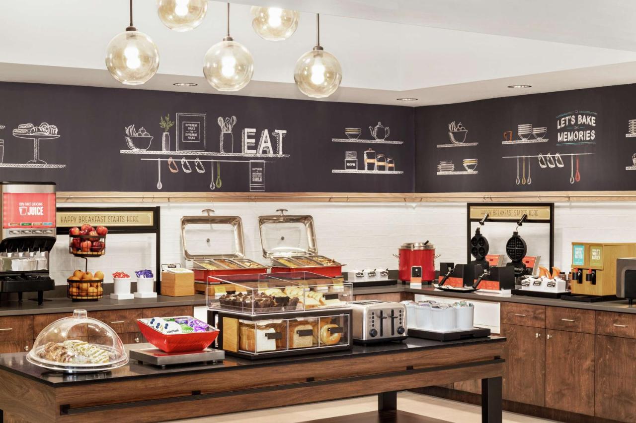 | Hampton Inn & Suites Miami, Kendall, Executive Airport