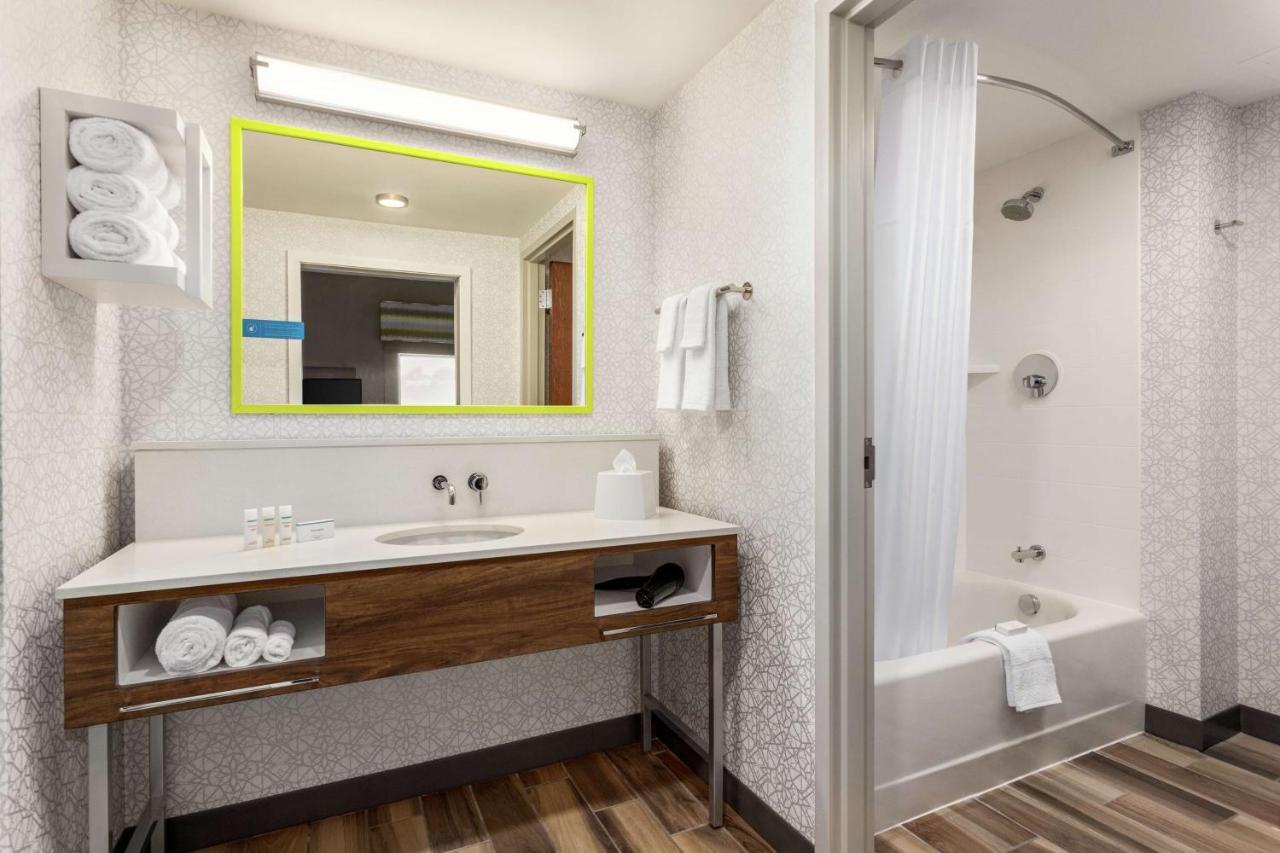 | Hampton Inn & Suites Miami, Kendall, Executive Airport