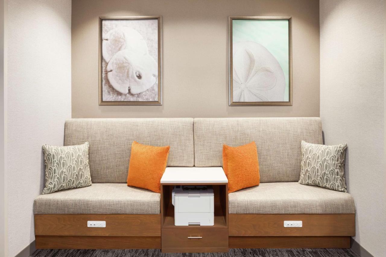 | Hampton Inn & Suites Miami, Kendall, Executive Airport