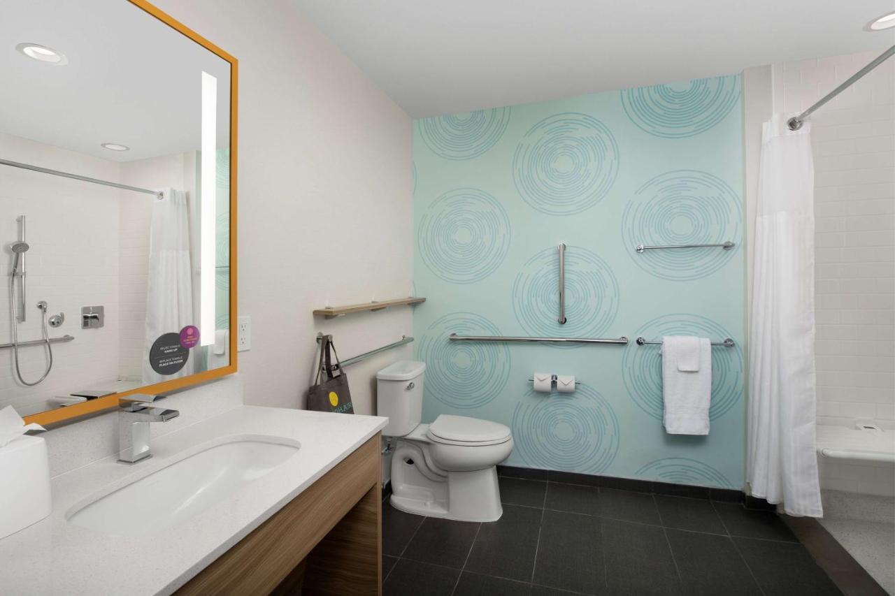 Queen Room with Two Queen Beds - Mobility Accessible with Roll In Shower at Tru by Hilton Miami West Brickell