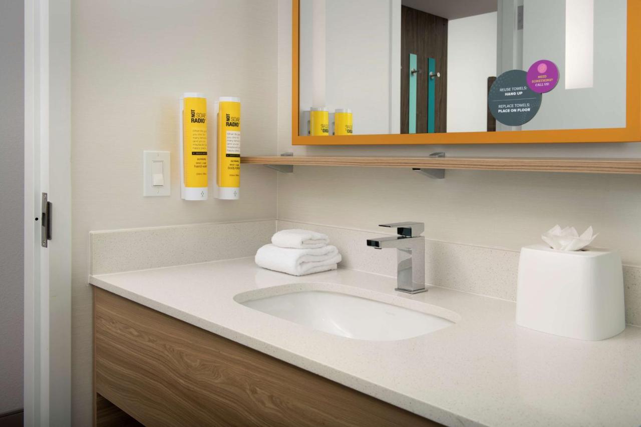 Queen Room with Two Queen Beds at Tru by Hilton Miami West Brickell