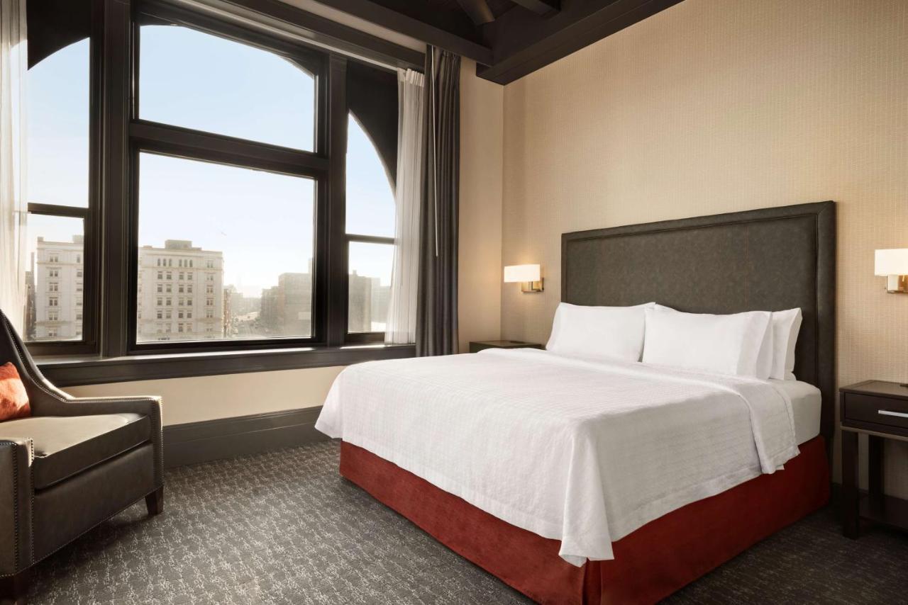 One-Bedroom King Suite - Non-Smoking at Homewood Suites By Hilton Milwaukee Downtown