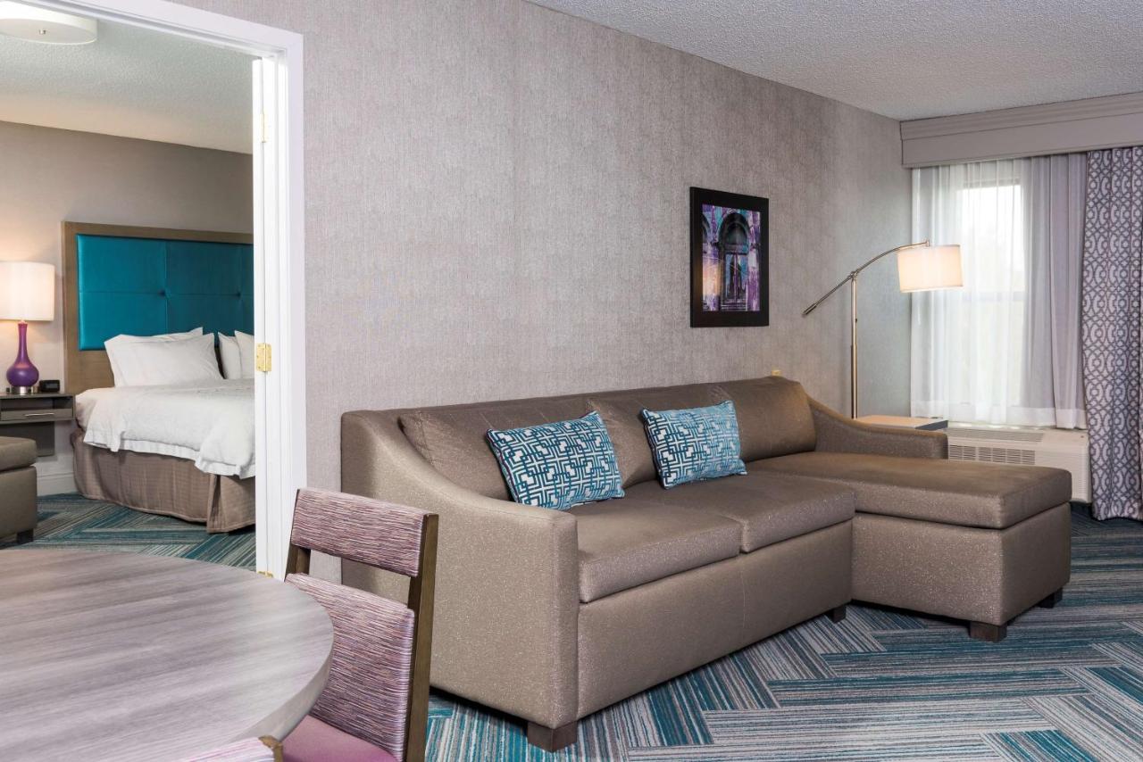 King Suite - Non-Smoking at Hampton Inn Midland