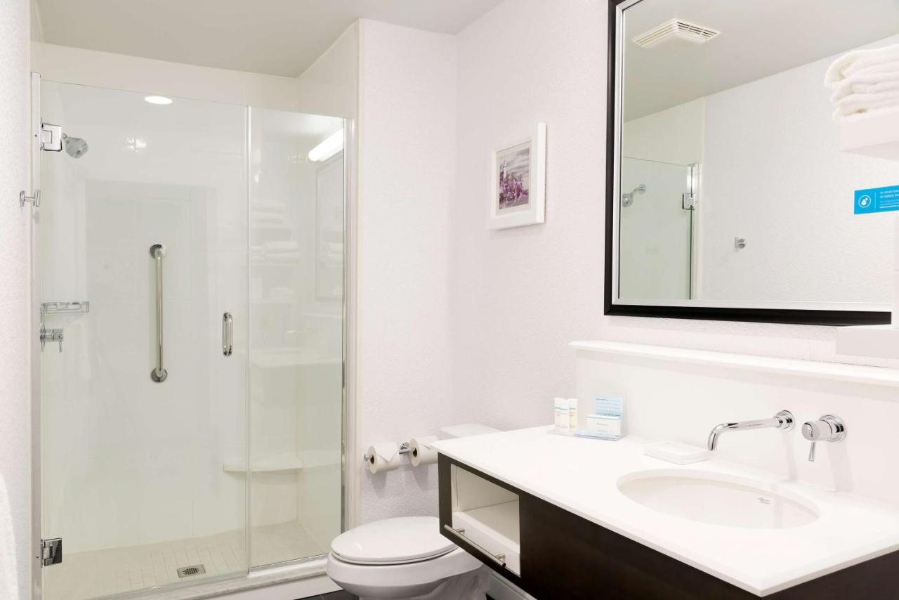 King Suite - Non-Smoking at Hampton Inn Midland