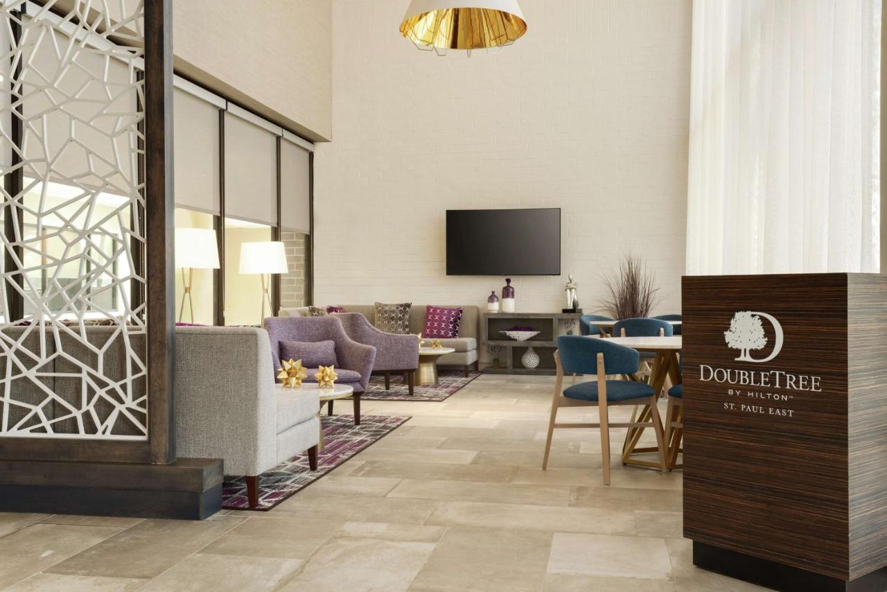 | DoubleTree by Hilton St. Paul, MN