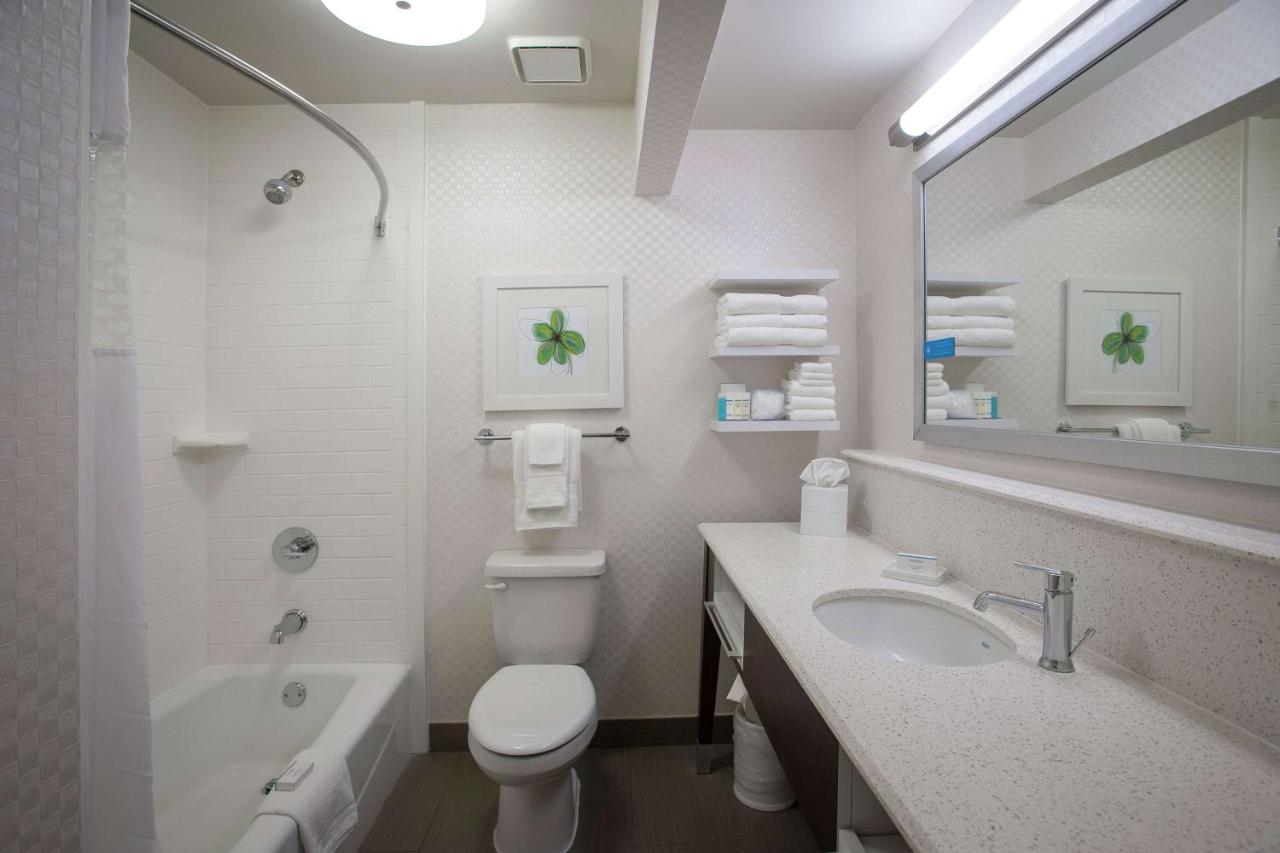 Double Room with Two Double Beds - Hearing Disability Access at Hampton Inn & Suites New Orleans-Elmwood/Clearview Pkway, LA