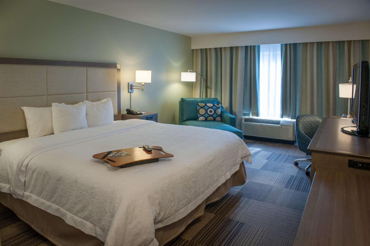 King Room - Non-Smoking at Hampton Inn & Suites New Orleans-Elmwood/Clearview Pkway, LA