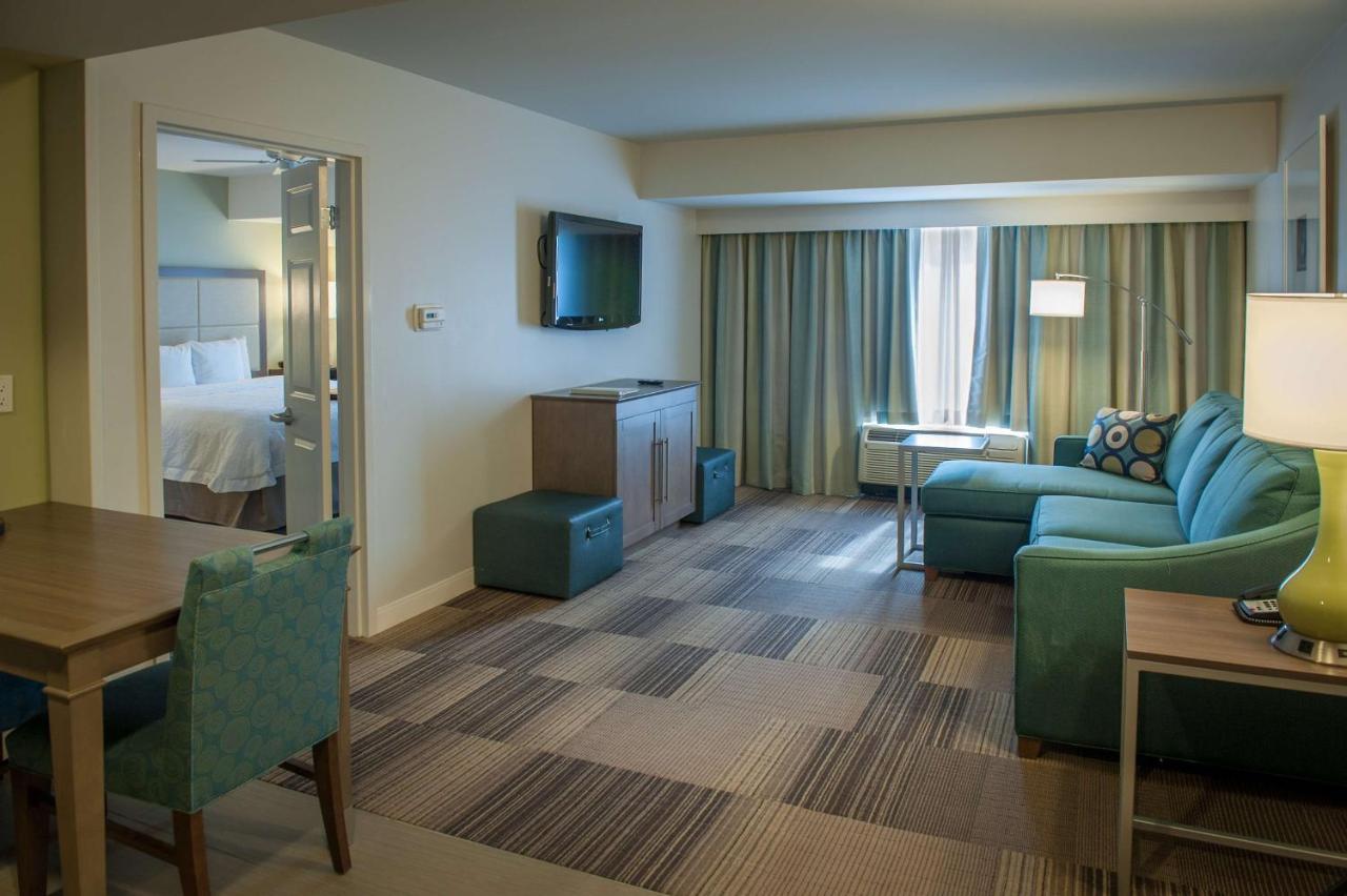 King Suite - Non-Smoking at Hampton Inn & Suites New Orleans-Elmwood/Clearview Pkway, LA