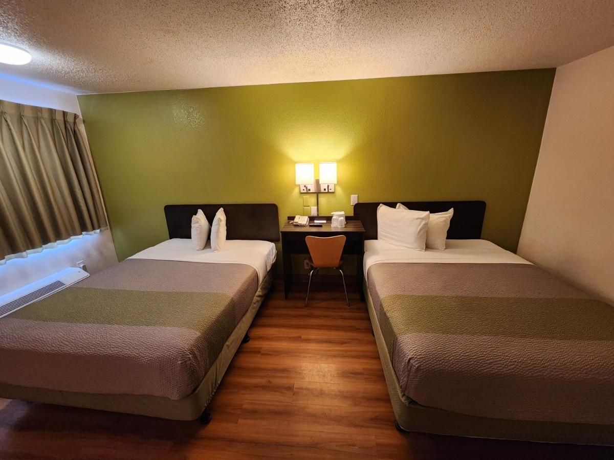 | Motel 6-Baytown, TX - Baytown East