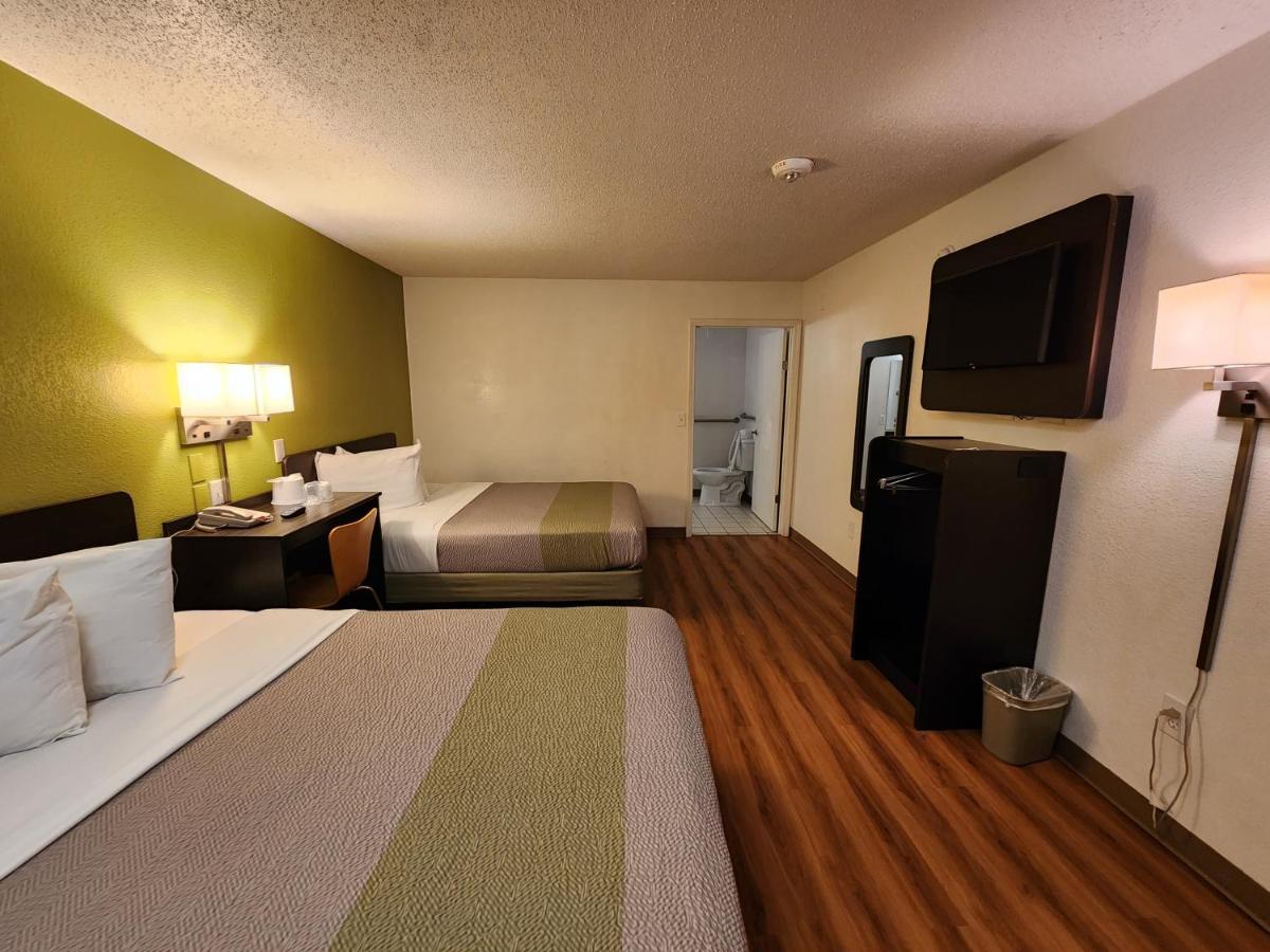 | Motel 6-Baytown, TX - Baytown East