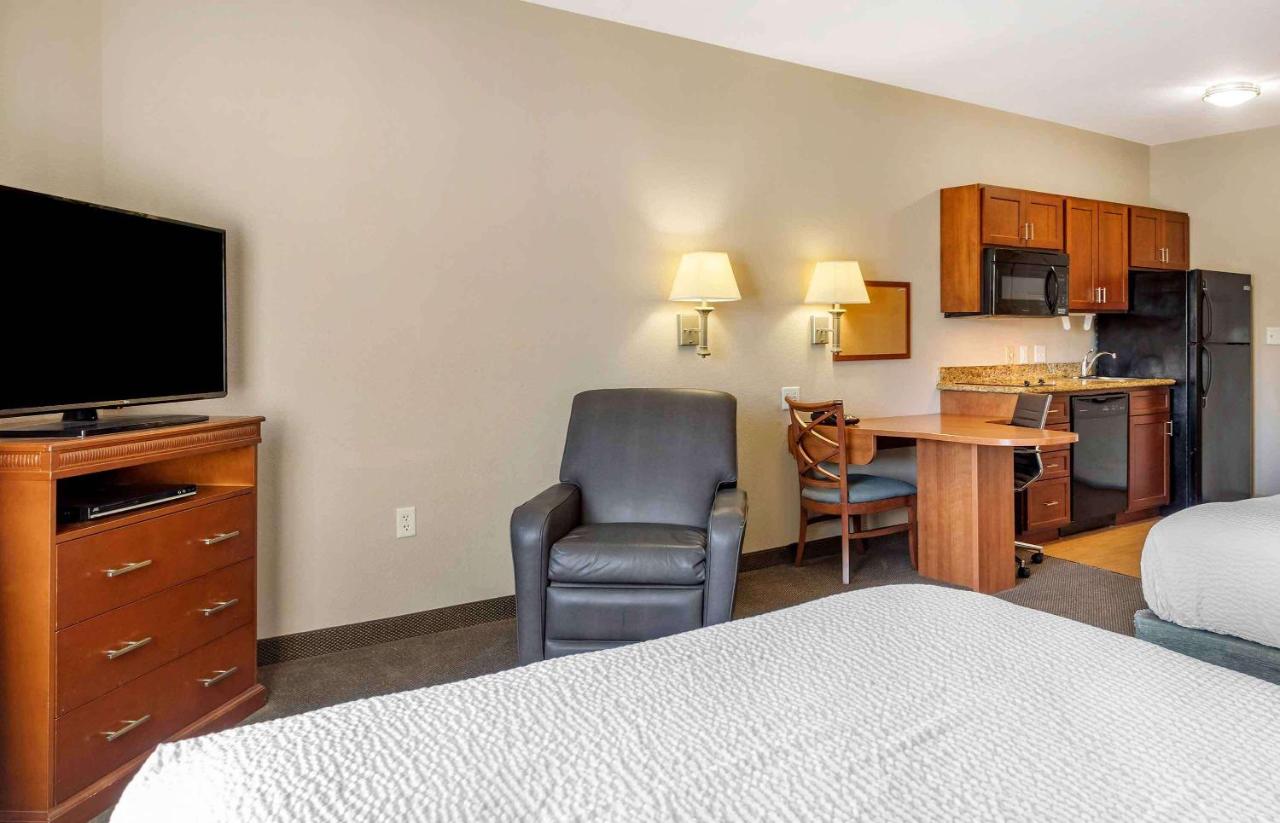 Double Studio with Two Double Beds at Extended Stay America Suites Houston Kingwood