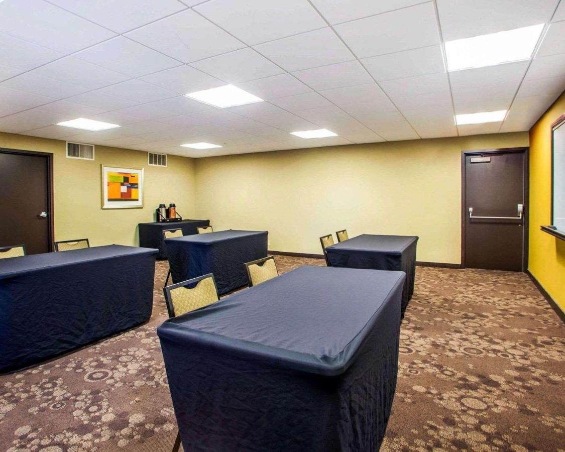 | Quality Inn & Suites Peoria