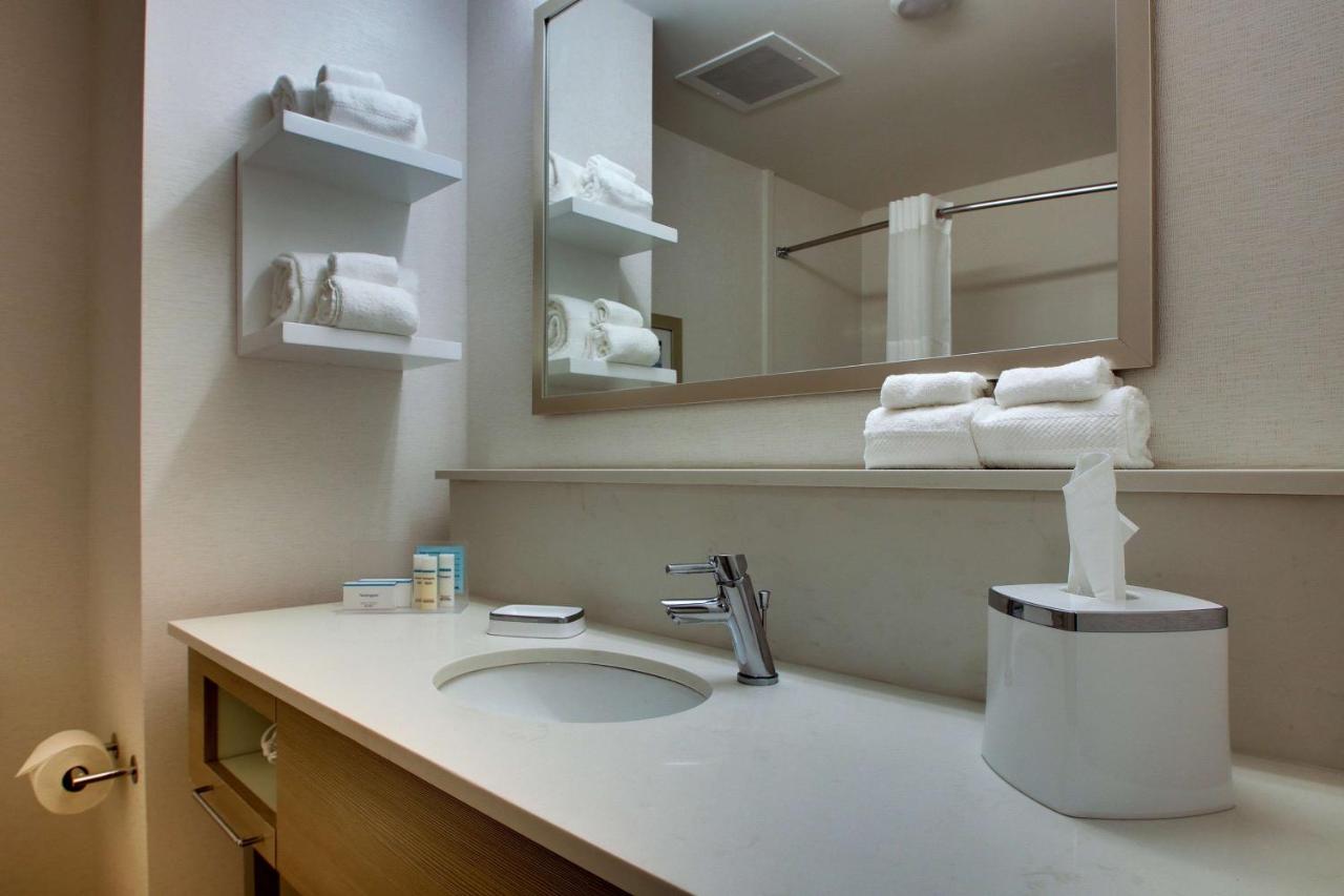King Studio at Hampton Inn Sneads Ferry North Topsail Beach