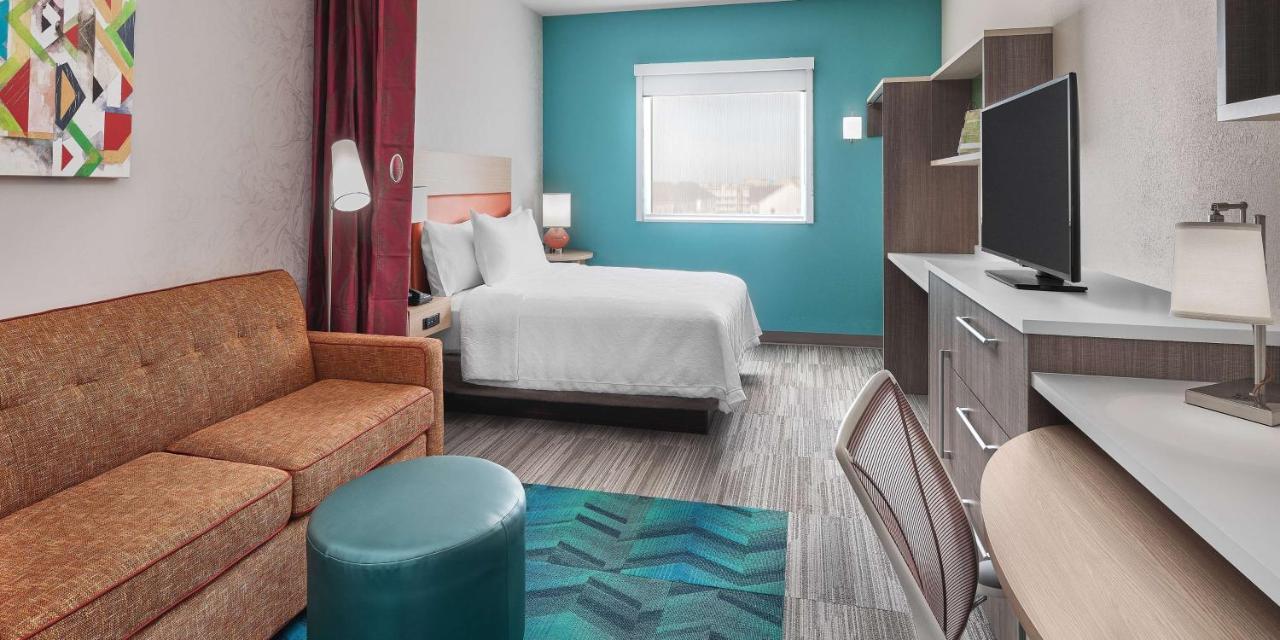Queen Bed Studio - Hearing Accessible - Non-Smoking at Home2 Suites by Hilton Ocean City - Bayside, MD