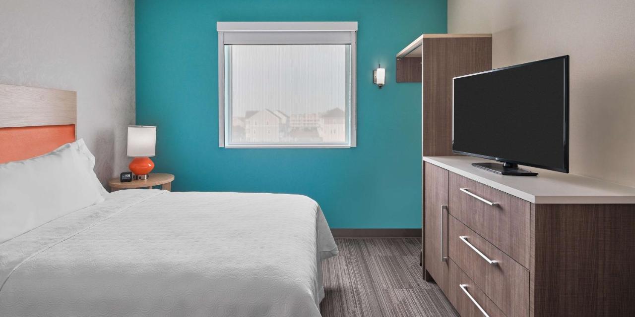 One-Bedroom Queen Suite - Non-Smoking at Home2 Suites by Hilton Ocean City - Bayside, MD