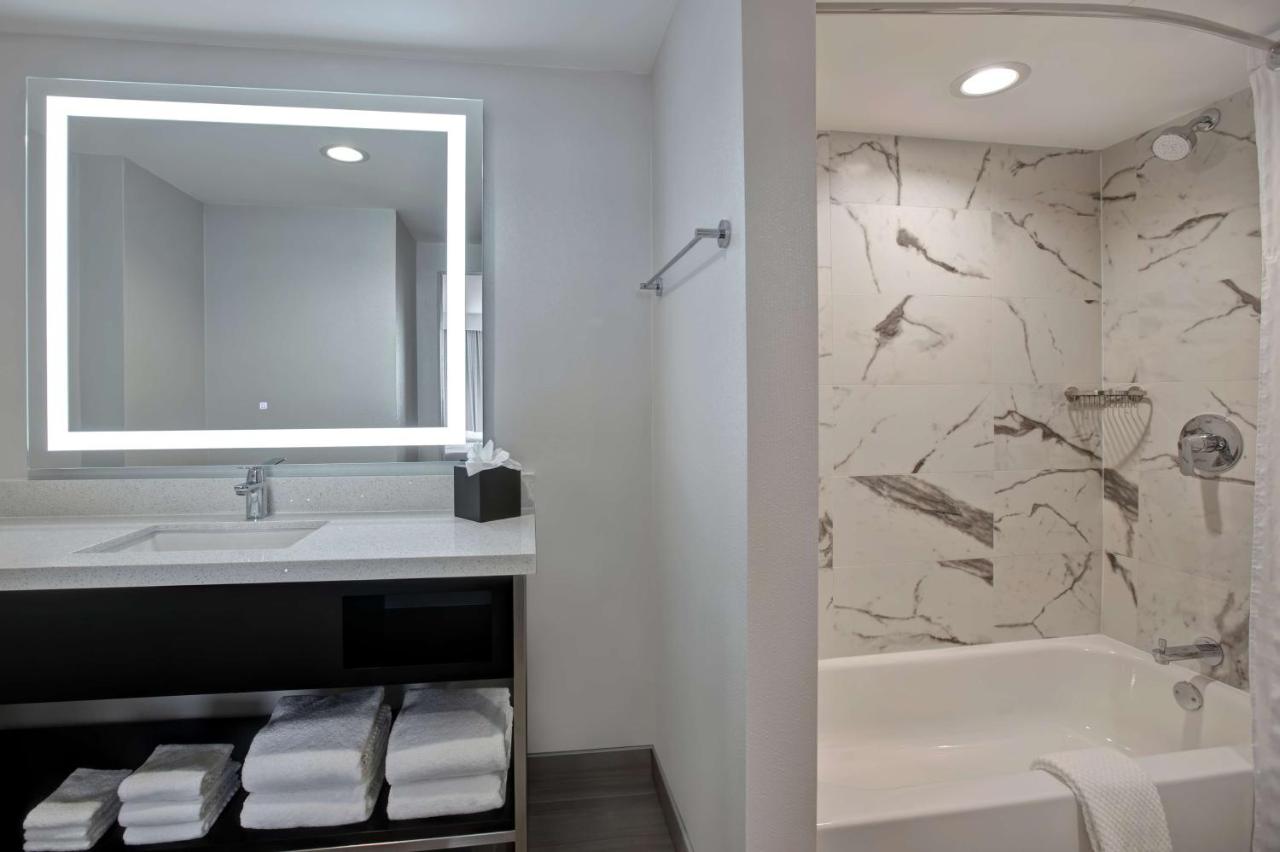 One-Bedroom King Suite - Hearing Accessible/Non-Smoking at Embassy Suites by Hilton Oklahoma City Northwest