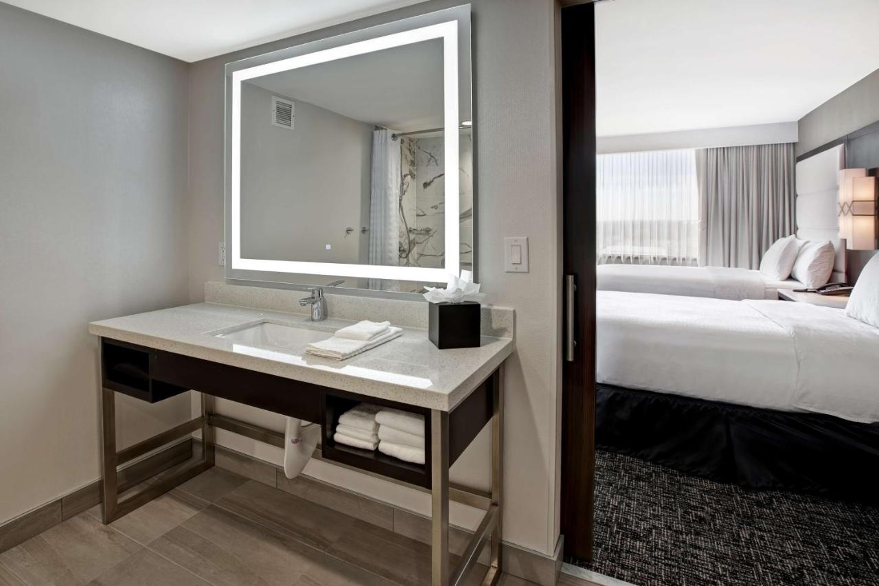 Suite with Mobility/Hearing Access - Non-Smoking at Embassy Suites by Hilton Oklahoma City Northwest