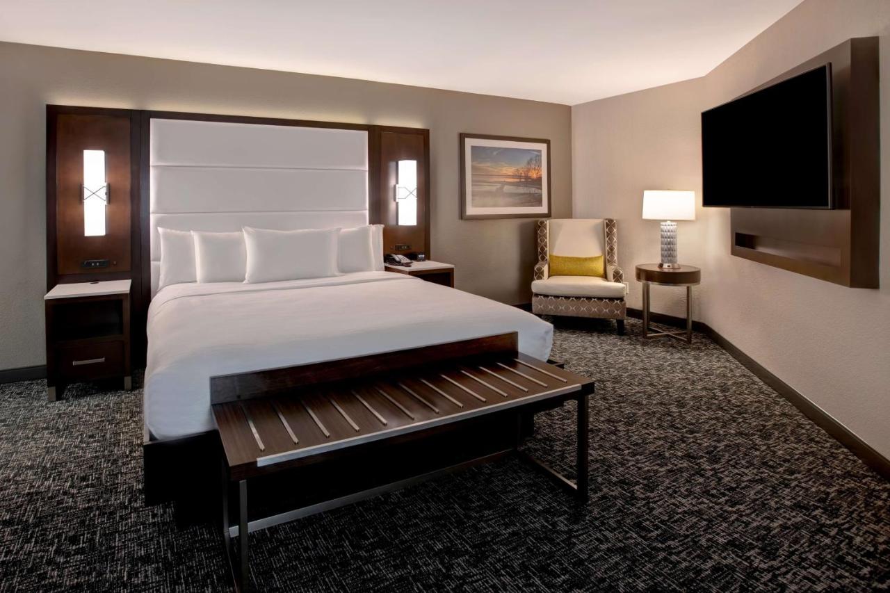 Corner King Suite at Embassy Suites by Hilton Oklahoma City Northwest