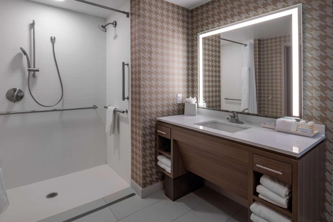 King Suite - Hearing Accessible/Non-Smoking at Home2 Suites by Hilton Omaha I-80 at 72nd Street, NE