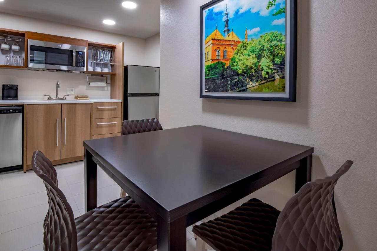 King Studio Suite - Hearing Accessible/Non-Smoking at Home2 Suites by Hilton Omaha I-80 at 72nd Street, NE