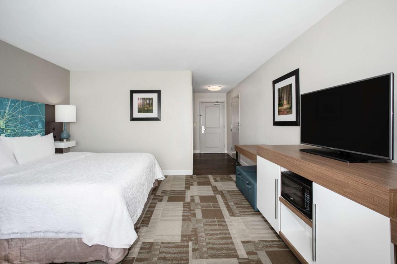 King room - Disability Access Hearing Accessible at Hampton Inn Bellevue