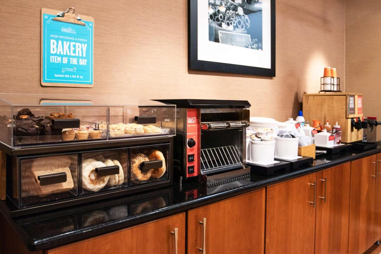 | Hampton Inn Gloucester