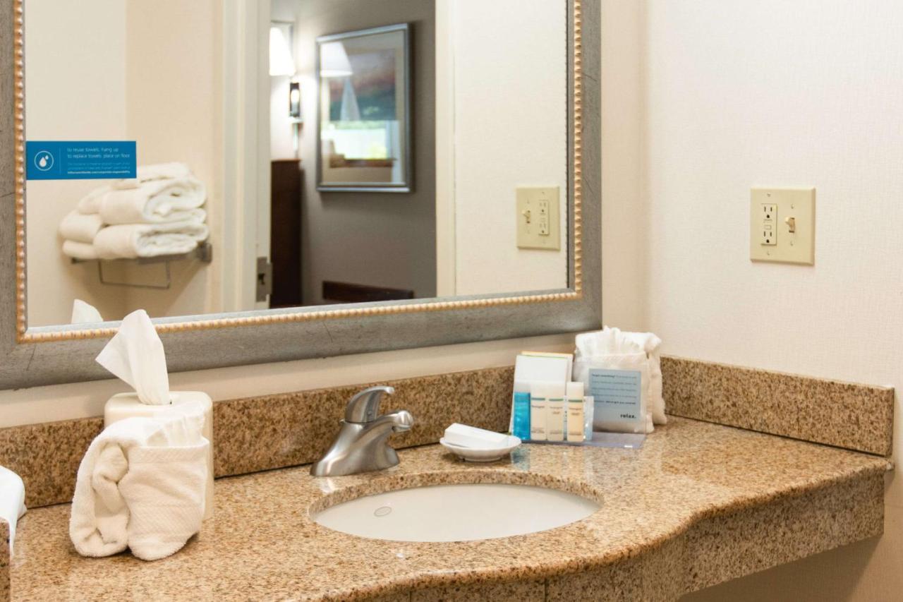 Queen Room with Two Queen Beds at Hampton Inn Gloucester
