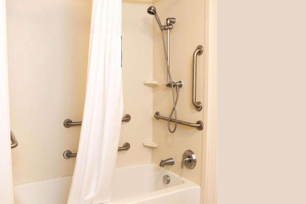 | Hampton Inn Gloucester