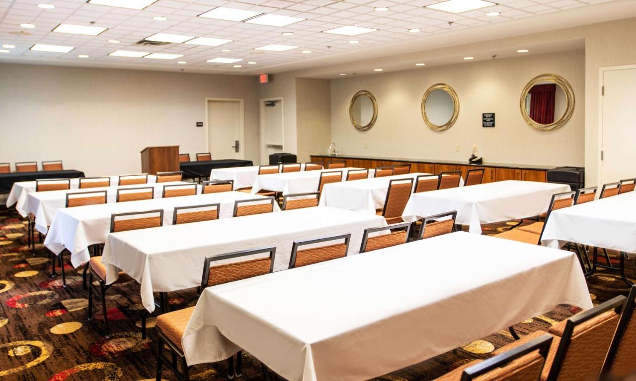 | Hampton Inn Gloucester