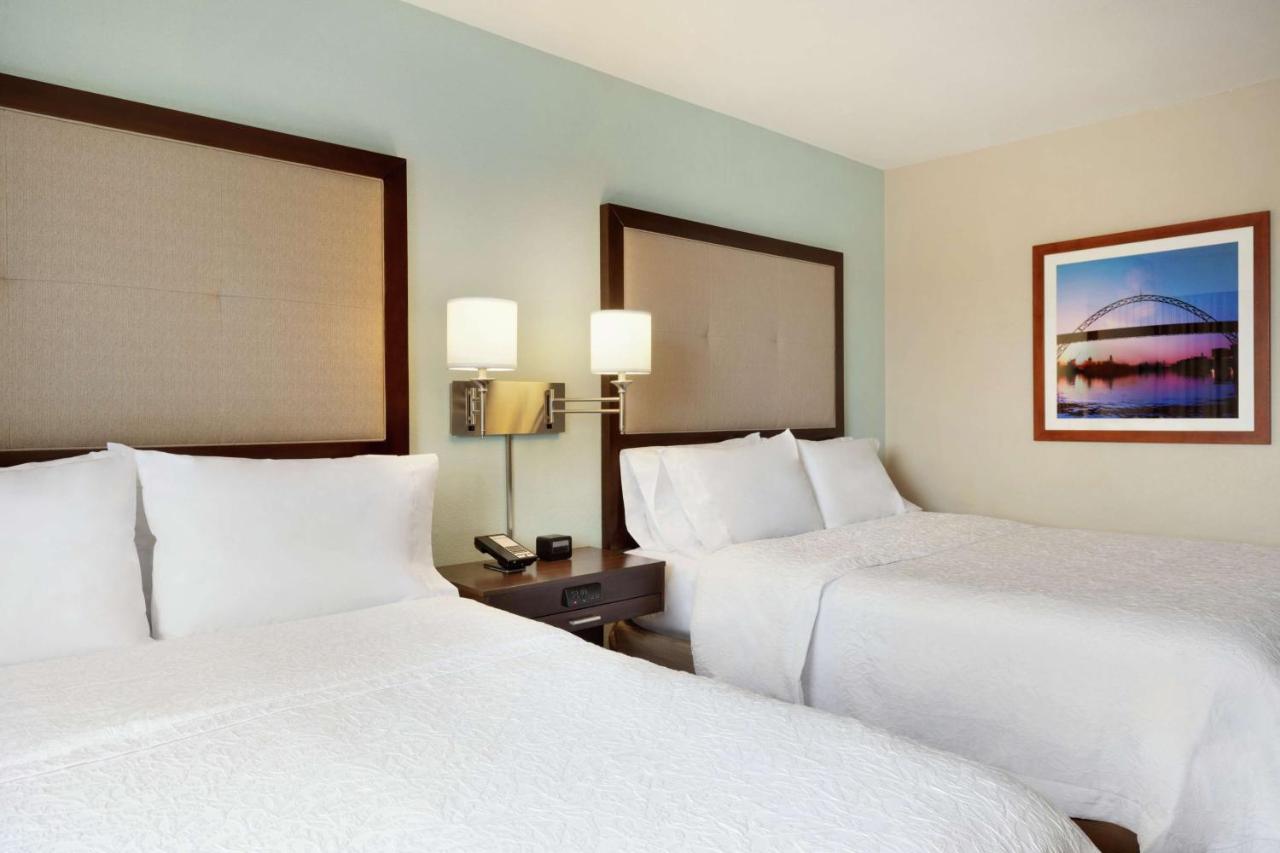 | Hampton Inn - Portland/Clackamas