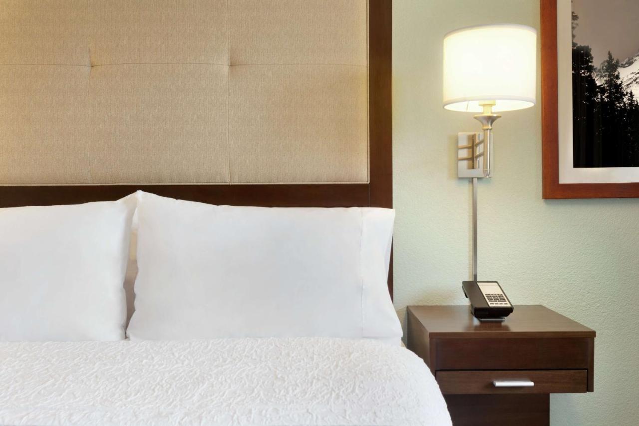| Hampton Inn - Portland/Clackamas