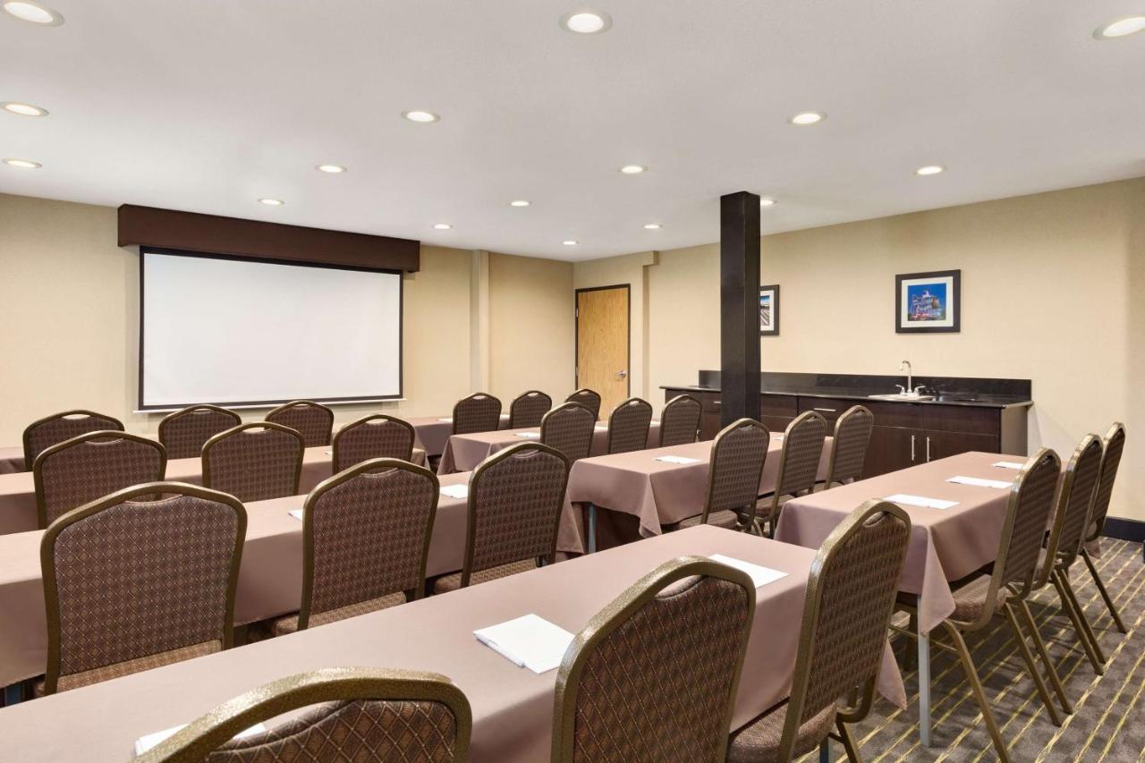  | Hampton Inn - Portland/Clackamas